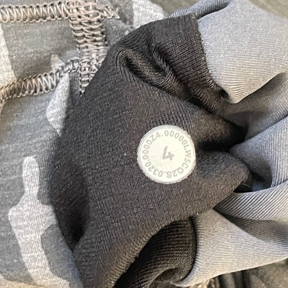 Lululemon Wunder Train High Rise Tight 25" Camo Black Asphalt Grey Legging 4 - Picture 6 of 6